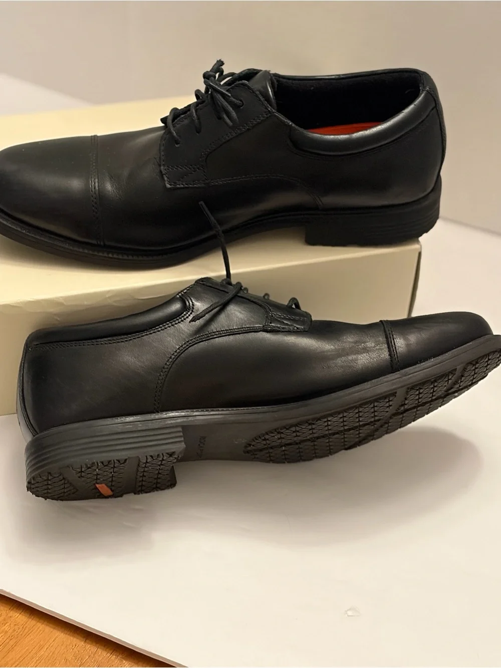 ROCKPORT Men’s Essential Details Dress Shoe Hydroshield Waterproof, Black US 10
